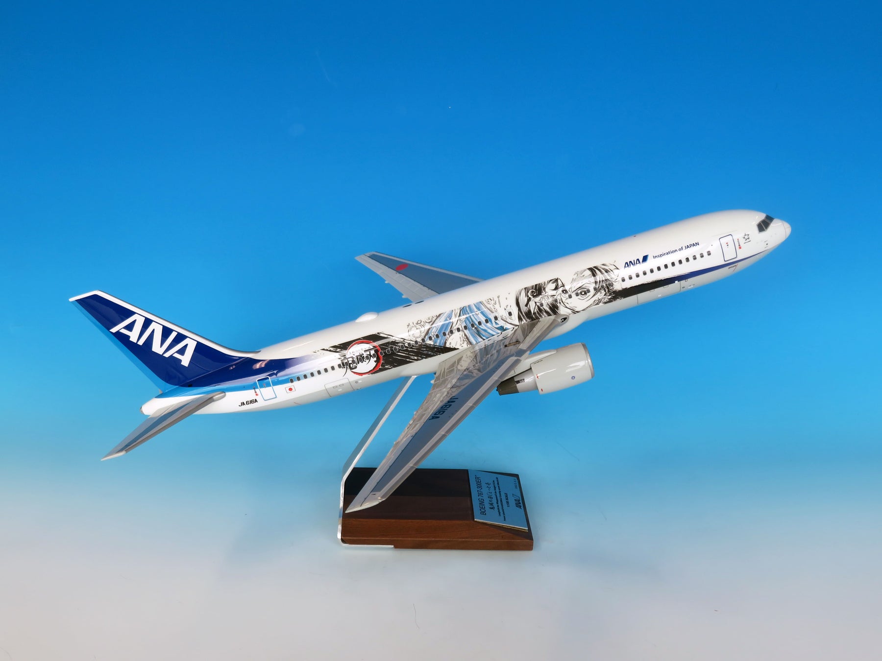 新品] ANA 767-300ER 鬼滅の刃 JA616A 1:400 - 航空機