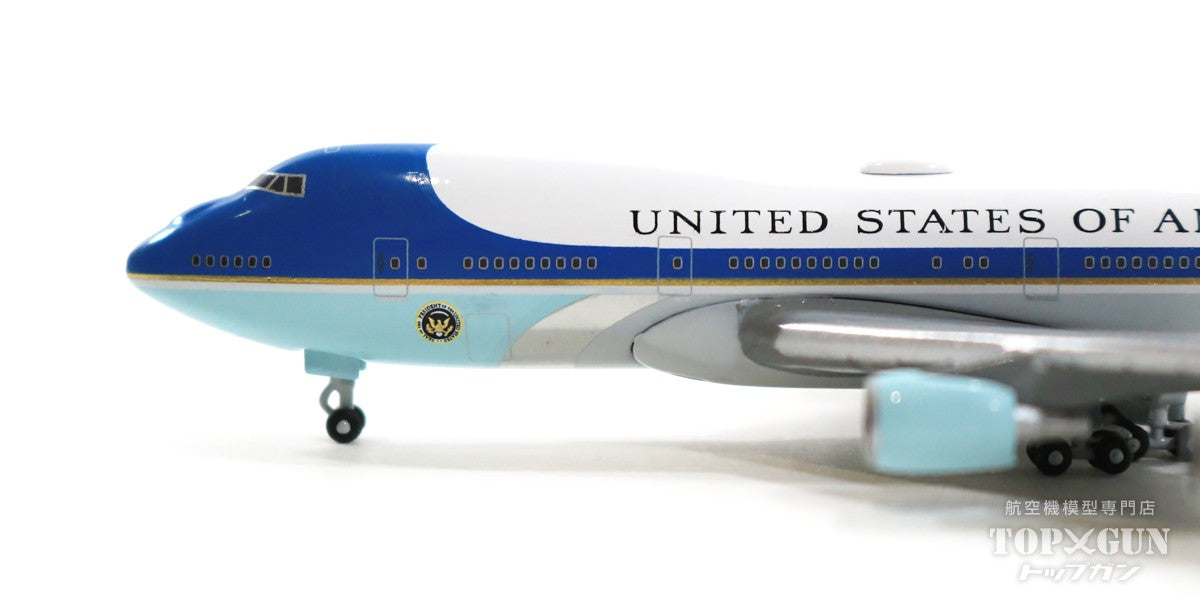 VC-25A Air Force One US Presidential Aircraft 82-8000 Andrews Air Force Base 1/500 [502511-003]