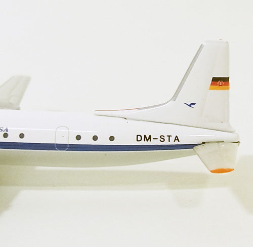 IL-18D 東ドイツルフトハンザ＆インターフルーク 混合塗装（ライプツィヒ・ハレ空港保存） DM-STA/DDR-STA 1/500 ※クラブモデル[517430]