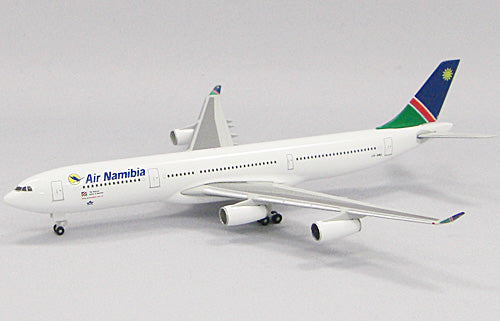 A340-300 Air Namibia V5-NMF 1/500 [517515]