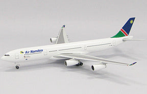 A340-300 エア・ナミビア V5-NMF 1/500 [517515]