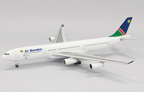A340-300 エア・ナミビア V5-NMF 1/500 [517515]