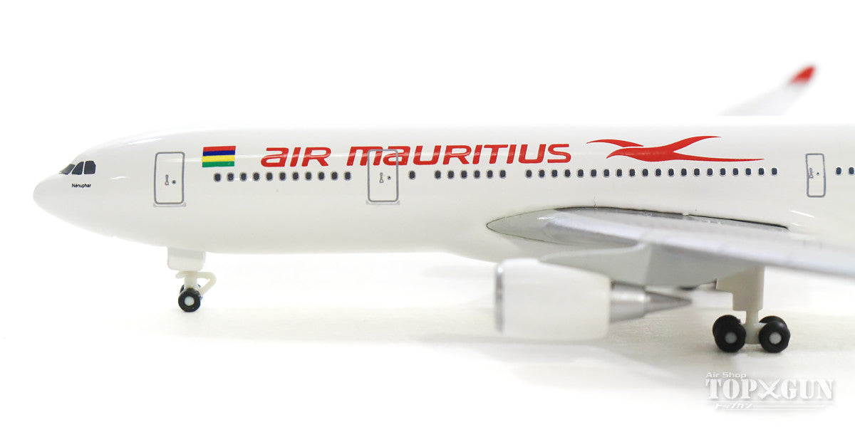 A330-200 Air Mauritius 3B-NBL 1/500 [517560]