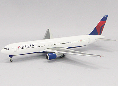 767-300ER Delta Airlines N125DL 1/500 [518383]