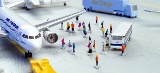 Airport accessories passenger, crew and ground staff figures 32-piece set 1/500 [520294]