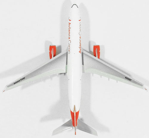 A330-200F (Cargo type) Avianca Cargo N332QT 1/500 [526180]