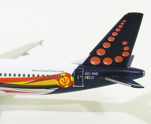 A320 Brussels Airlines special paint "Red Devils (Belgian national football team)" 2014 OO-SND 1/500 [526371]