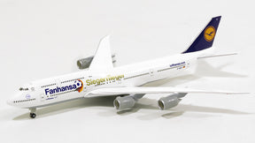 747-8i ルフトハンザドイツ航空 特別塗装 「Fanhansa Siegerflieger（勝者のフライト）」 D-ABYI 1/500 [527187]