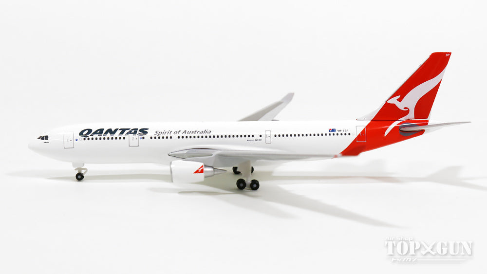 A330-200 Qantas VH-EBP 1/500 [527316]