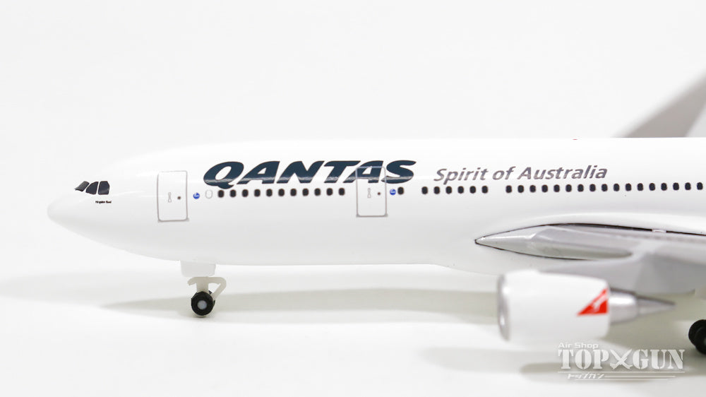 A330-200 Qantas VH-EBP 1/500 [527316]