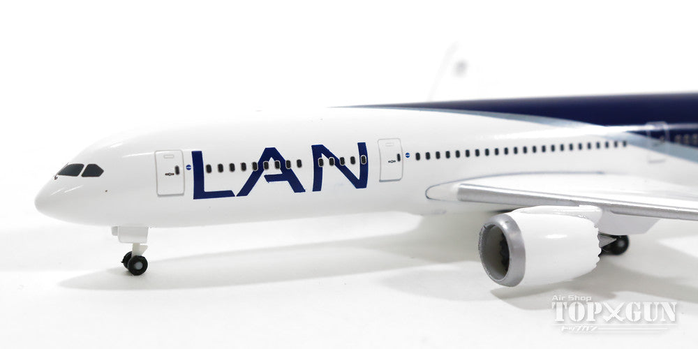 787-9 LAN Airlines CC-BGA 1/500 [527842]