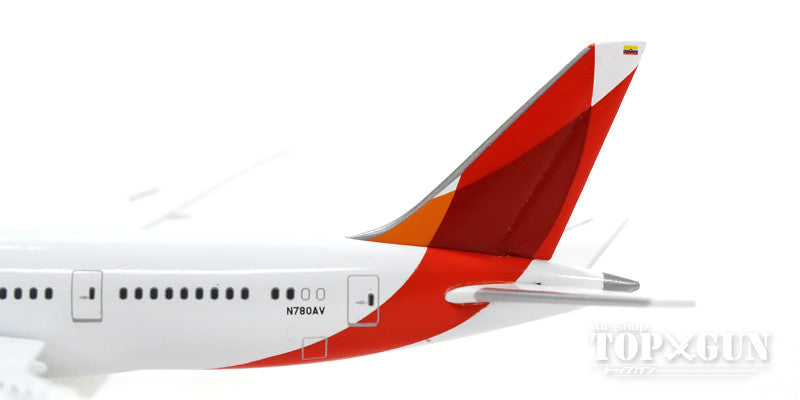 Herpa Wings 787-8 アビアンカ航空 N780AV 1/500 [528771]