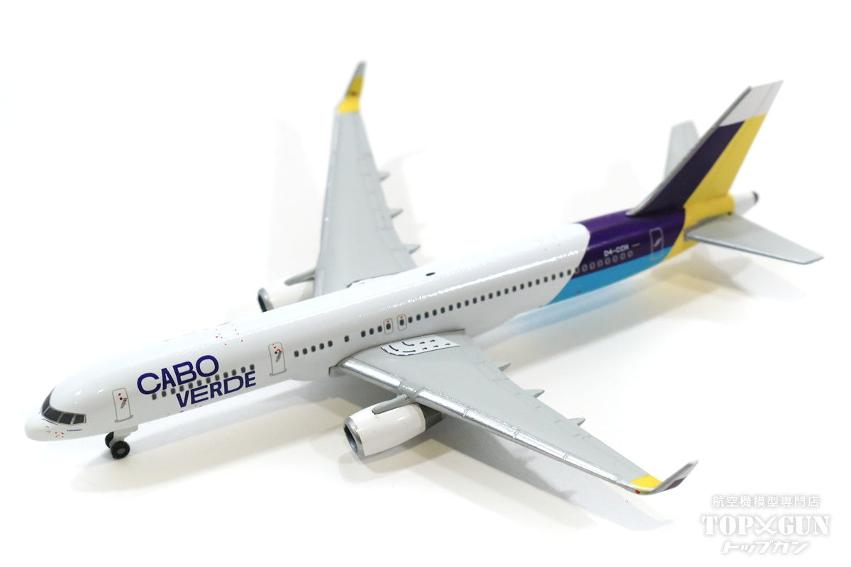 757-200w Cape Verde Airlines D4-CCH (stand included) 1/500 *Club model [534604]