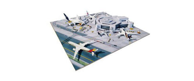 Frankfurt Airport Terminal 1 Hexagon Cardboard Construction Set with Base Plate 1/500 *Made of cardboard [534734]