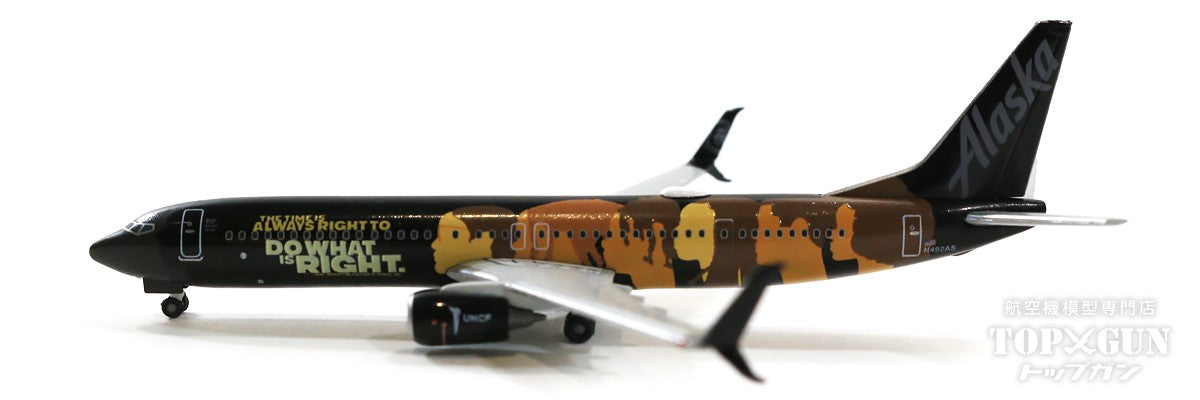 737-900ERsw Alaska Airlines Special Paint "Our Commitment/UNCF" N492AS 1/500 [535922]