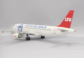 A320 LTU国際航空 「ヘルタ BSC ベルリン」  D-ALTD 1/200 [550628]