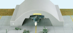 空軍基地アクササリー NATO仕様ハンガー（扉なし格納庫） Su-27・F-14に対応 1/200 [551724]