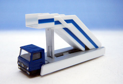 Airport diorama accessory boarding ramp vehicle for large aircraft (B747, etc.) 1/200 *Plastic [551793]