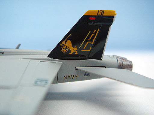 F/A-18F (two-seater) US Navy 32nd Fighter Attack Squadron "Swordsmen" Wing Commander #131 1/200 [551939]