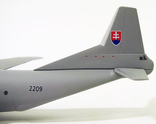 AN-12 Slovak Air Force 2209 1/200 *Made of plastic [555302]