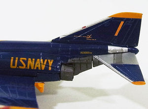 F-4Jファントム アメリカ海軍 デモチーム 「ブルーエンジェルス」 1番機 70年 #1 1/200 [556415]