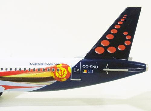 A320 Brussels Airlines special paint "Red Devils (Belgian national football team)" 2014 OO-SND 1/200 *Plastic [556446]