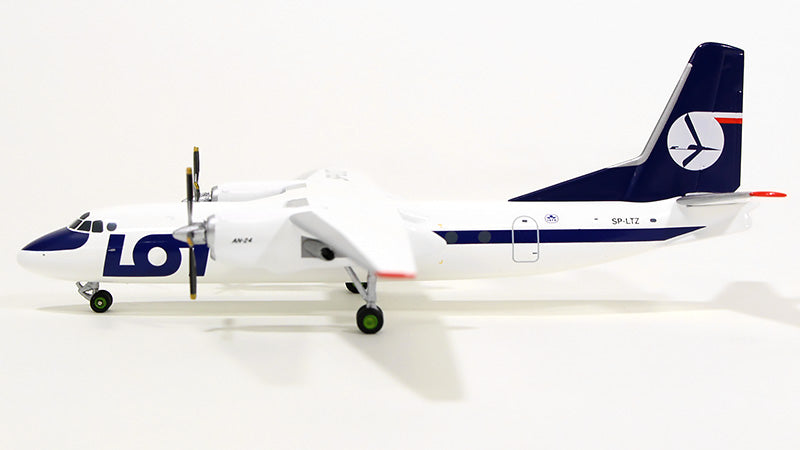 AN-24B LOT 波兰航空 1980 年代 SP-LTZ 1/200 *金属制成 [556699]