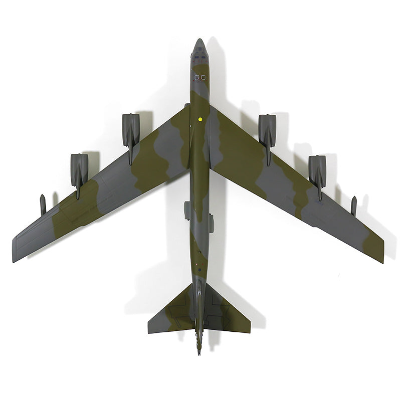 B-52Gストラトフォートレス アメリカ空軍 第416爆撃航空団 グリフィス基地 #58-0164 「SAC Time」 1/200 ※金属製 [556972]