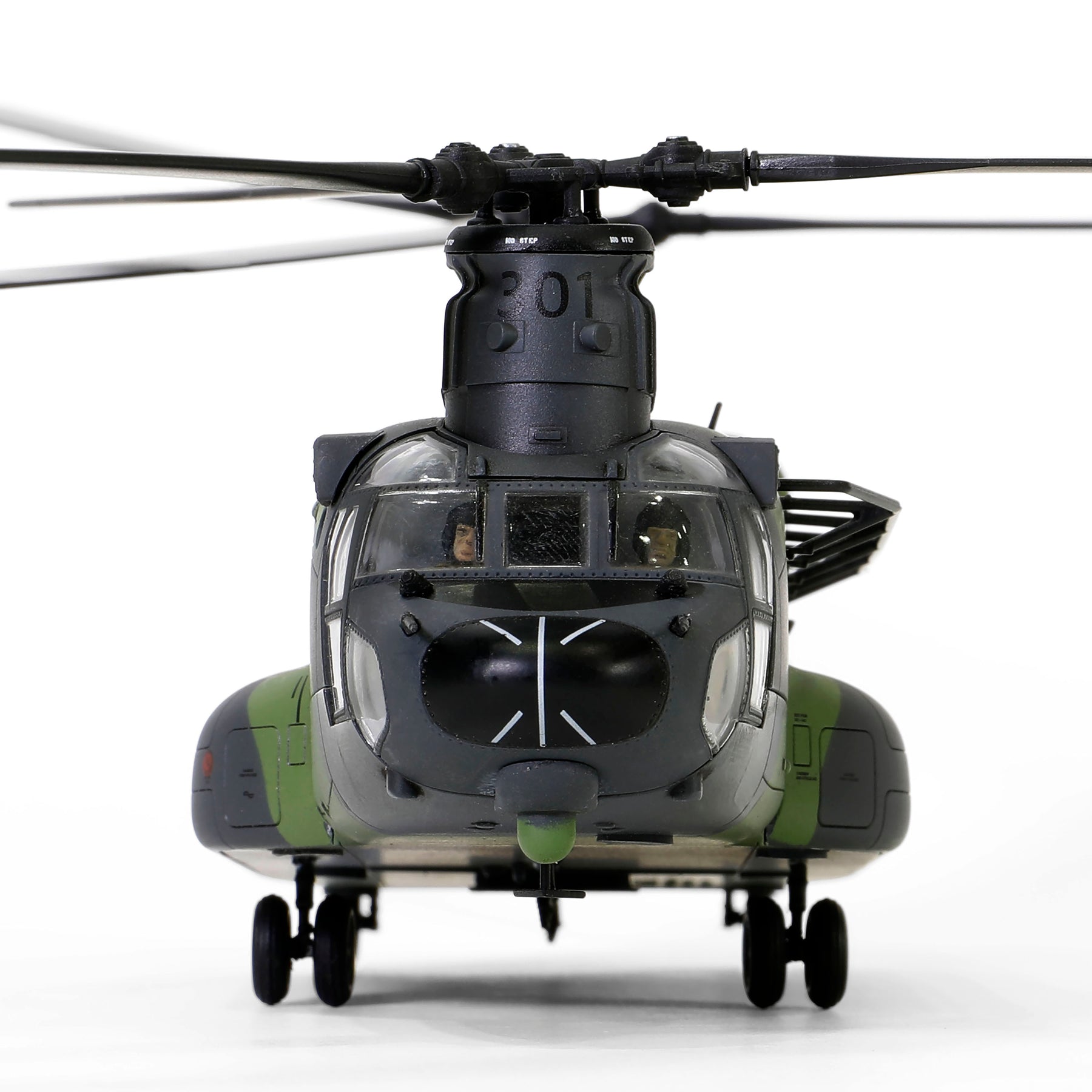 CH-147F（CH-47C） カナダ空軍 第1航空団 第450戦術ヘリコプター飛行隊 ペタワワ基地 #147301 1/72 [55705]