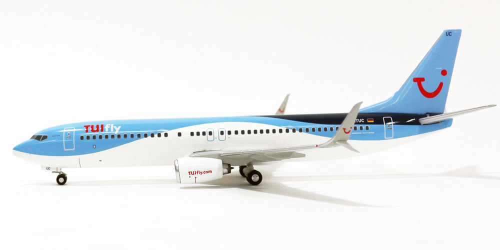 737-800sw TUI Fly new paint with scimitar winglets D-ATUC 1/200 *Plastic [557085]