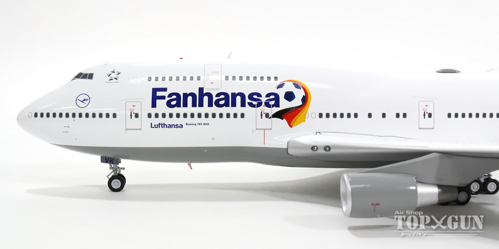 747-400 Lufthansa Special Paint "Fanhansa" D-ABVK 1/200 *Metal, stand included/New mold [557313]