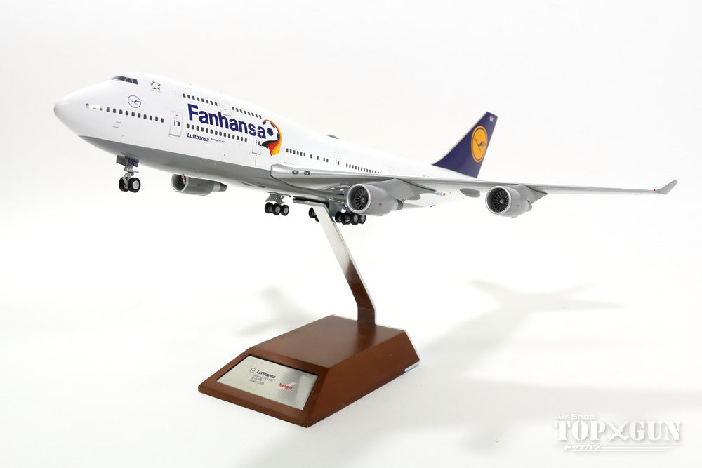 747-400 Lufthansa Special Paint "Fanhansa" D-ABVK 1/200 *Metal, stand included/New mold [557313]