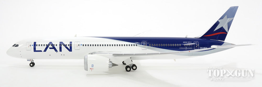 [Pre-order item] 787-9 LAN Airlines CC-BGA 1/200 *Plastic [557405]