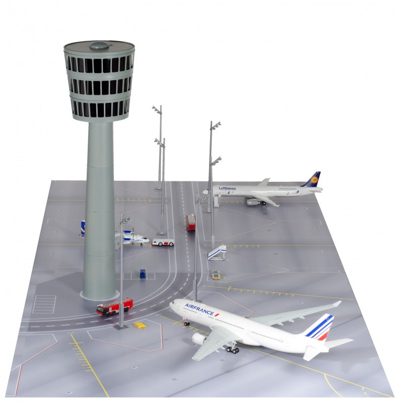 Scenix Airport Diorama Apron Mat (558976 and 558754 can be installed) Approx. 50cm x 50cm Set of 2 1/200 [558969]