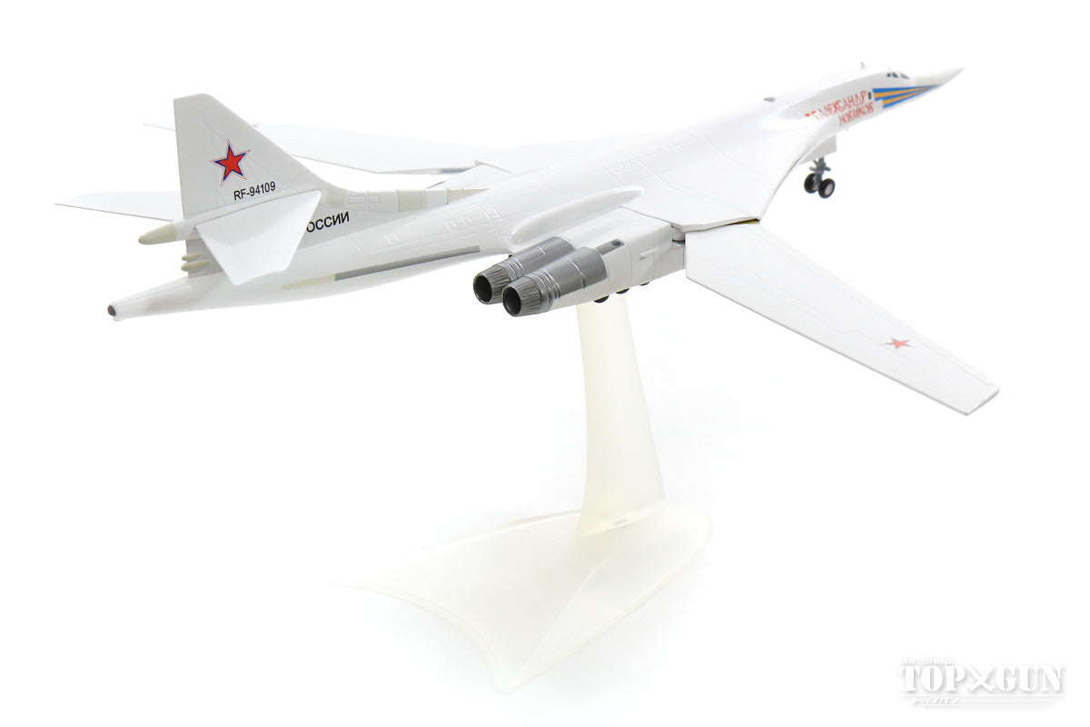 Tu-160 Russian Air Force 6950th Guards Air Base RF-94109/12 red 1/200 *Made of metal [559287]