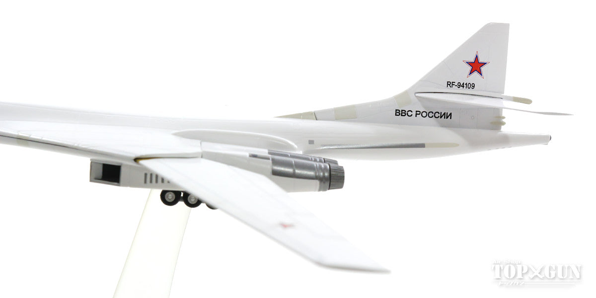 Tu-160 Russian Air Force 6950th Guards Air Base RF-94109/12 red 1/200 *Made of metal [559287]