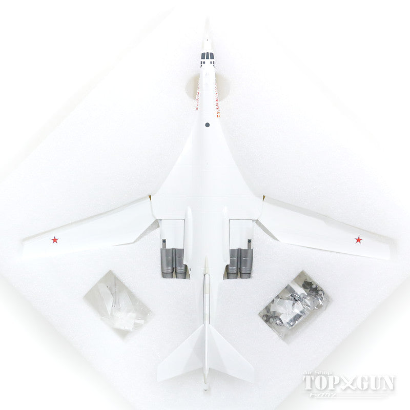 Tu-160 Russian Air Force 6950th Guards Air Base RF-94109/12 red 1/200 *Made of metal [559287]