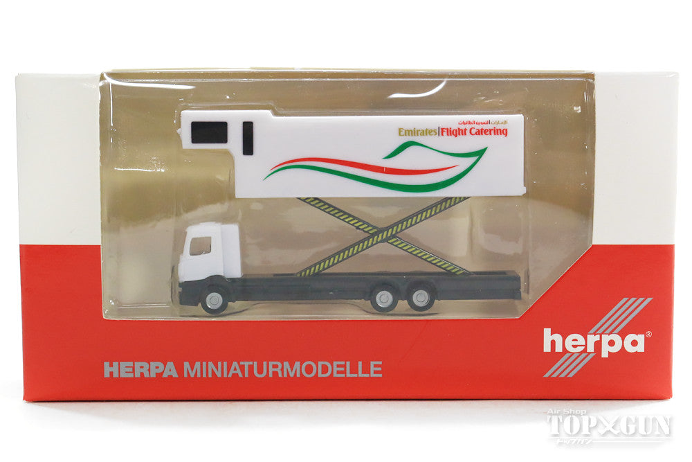 Emirates Airlines A380 Catering Truck 1/200 *Plastic [559607]