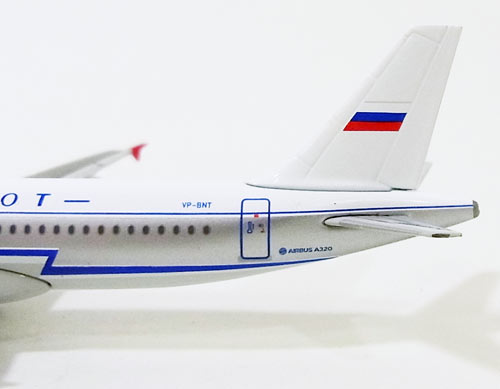 A320 Aeroflot Russian International Airlines 50s retro livery VP-BNT 1/400 [562379]