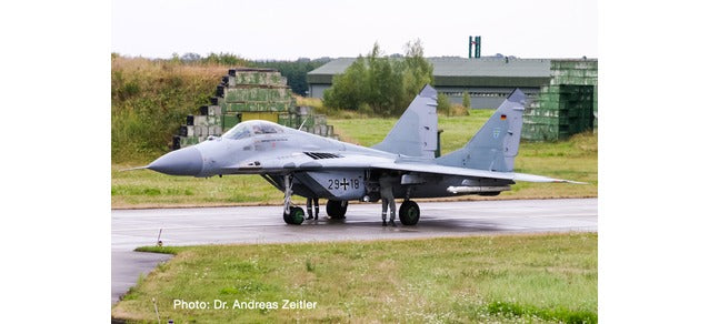 MiG-29A German Air Force 73rd Fighter Wing 29+18 1/200 *Made of metal [570688]