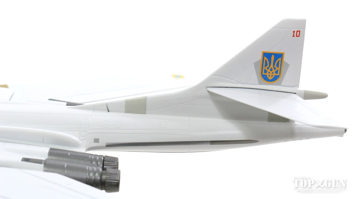 Tu-160 "Blackjack" Ukrainian Air Force 184th Heavy Bomber Aviation Regiment 1990s Priluky Air Base #10 1/200 *Made of metal and plastic [570824]