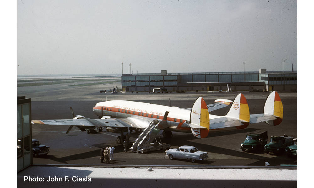 L-1049G Super Constellation Iberia Airlines "Nina" EC-AIO 1/200 *Made of metal [571395]