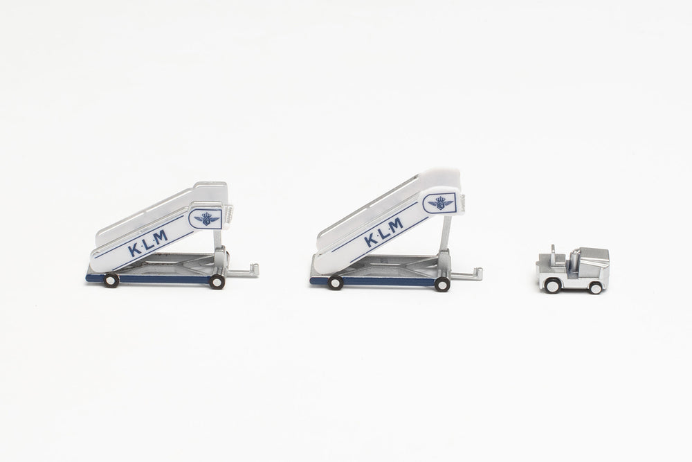 Airport diorama accessories boarding ramp/tow truck (with 1960s KLM Royal Dutch Airlines logo) set of 2 1/200 [571883]