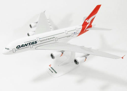 A380-800 Qantas (Snap-in model, stand version, no landing gear) *Plastic 1/250 [608374]