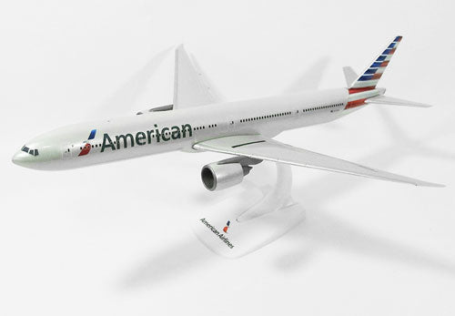 777-300ER American Airlines (Snap-in model, stand version, no landing gear) *Plastic 1/200 [609739]