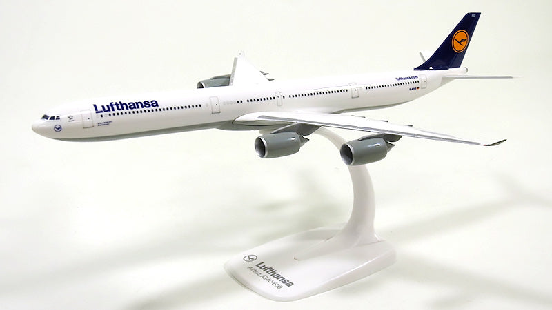 A340-600 Lufthansa (Snap-in model, stand version, no landing gear) D-AIHB 1/250 *Plastic [610025]