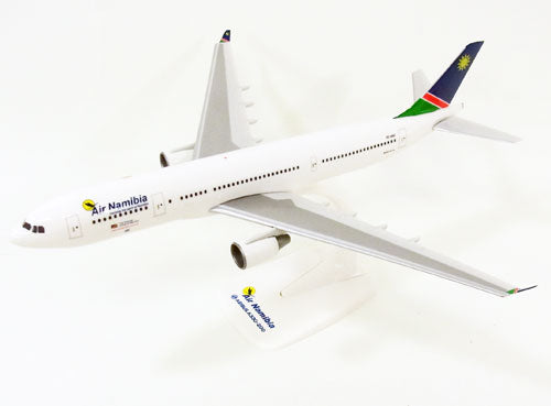 A330-200 Air Namibia (Snap-in model, stand version, no landing gear) V5-ANO 1/200 *Plastic [610049]