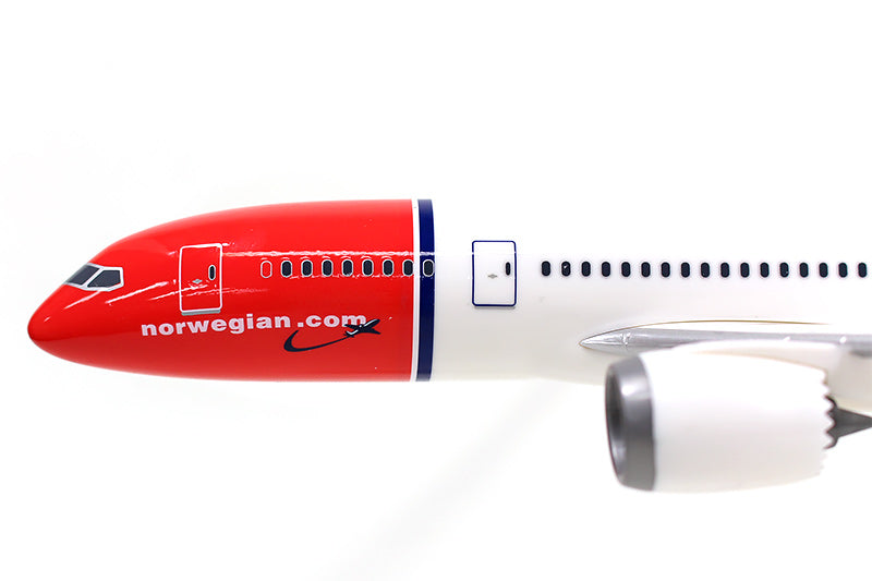 787-8 Norwegian Air Shuttle (Snap-in model, stand version, no landing gear) EI-LNA "Sonja Henie" 1/200 *Plastic [610216]