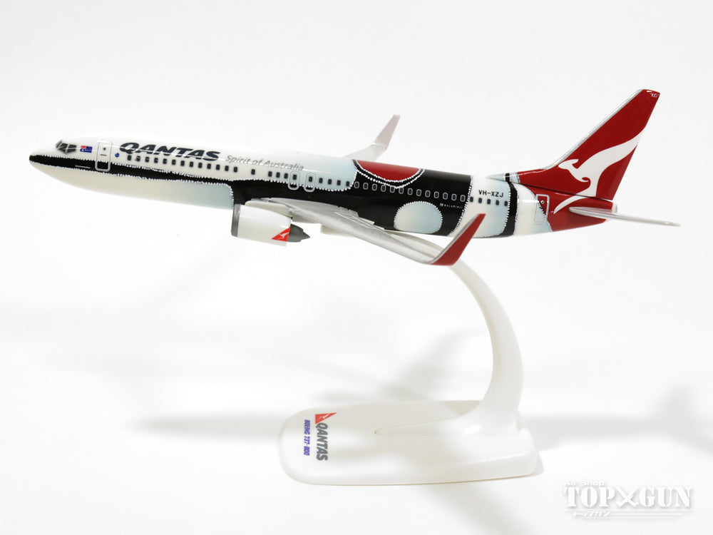 737-800w Qantas Special Paint "Mendou Wuliji" 2013 (Snap-in model, stand specification, no landing gear) VH-XZJ 1/200 *Plastic [610247]