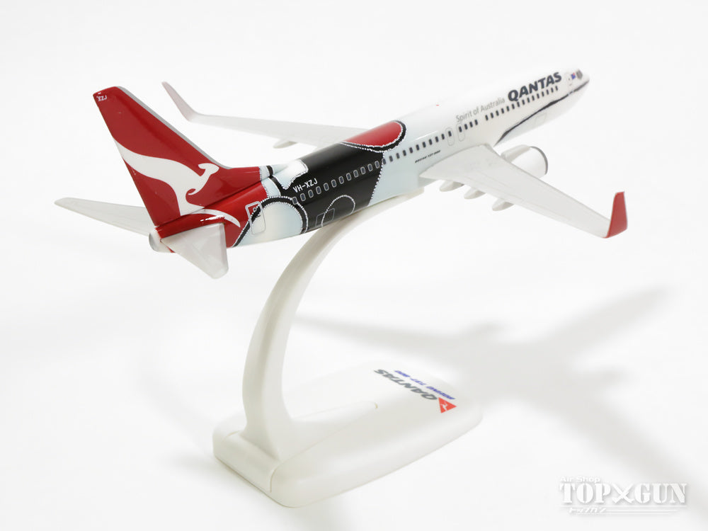 737-800w Qantas Special Paint "Mendou Wuliji" 2013 (Snap-in model, stand specification, no landing gear) VH-XZJ 1/200 *Plastic [610247]